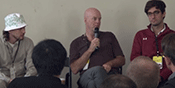 Efforts to “re-decentralise” the web